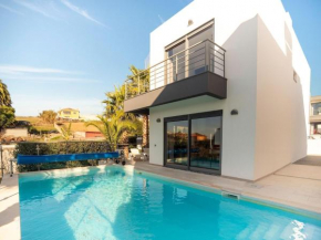Exclusive Holiday Home in Atalaia with Private Swimming Pool